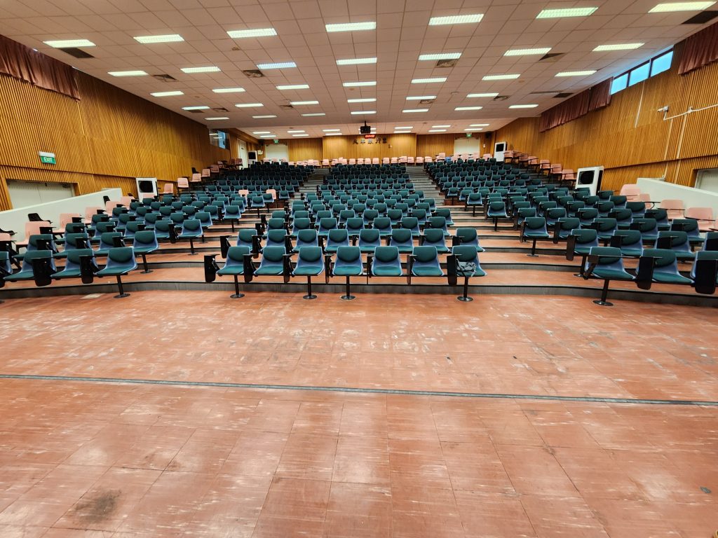 Original LT seats with tablet